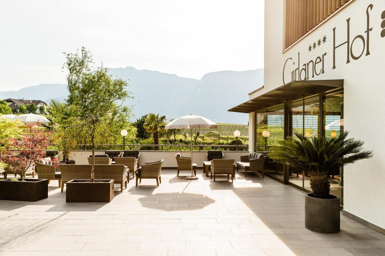 Hotel Girlanerhof Appiano Sulla Strada Del Vino Ngoại thất bức ảnh