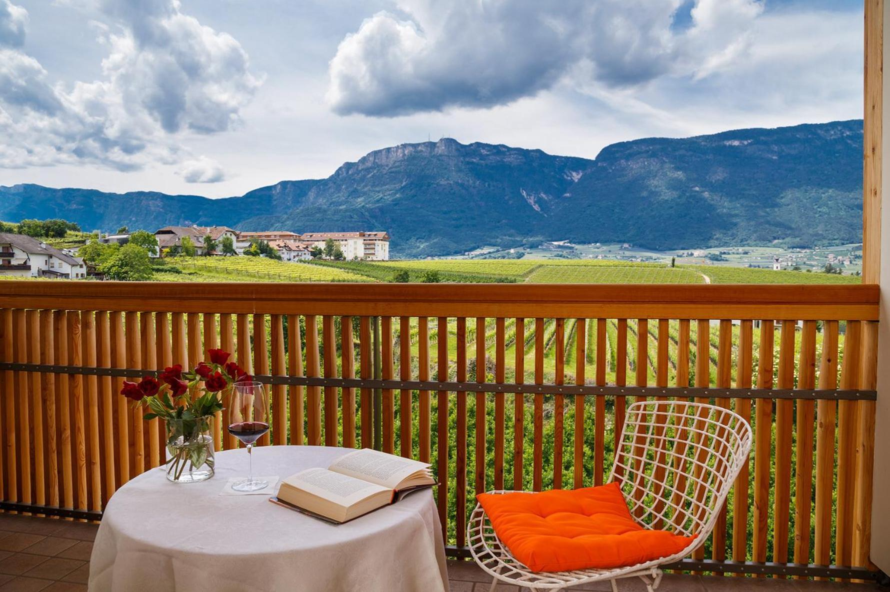 Hotel Girlanerhof Appiano Sulla Strada Del Vino Phòng bức ảnh