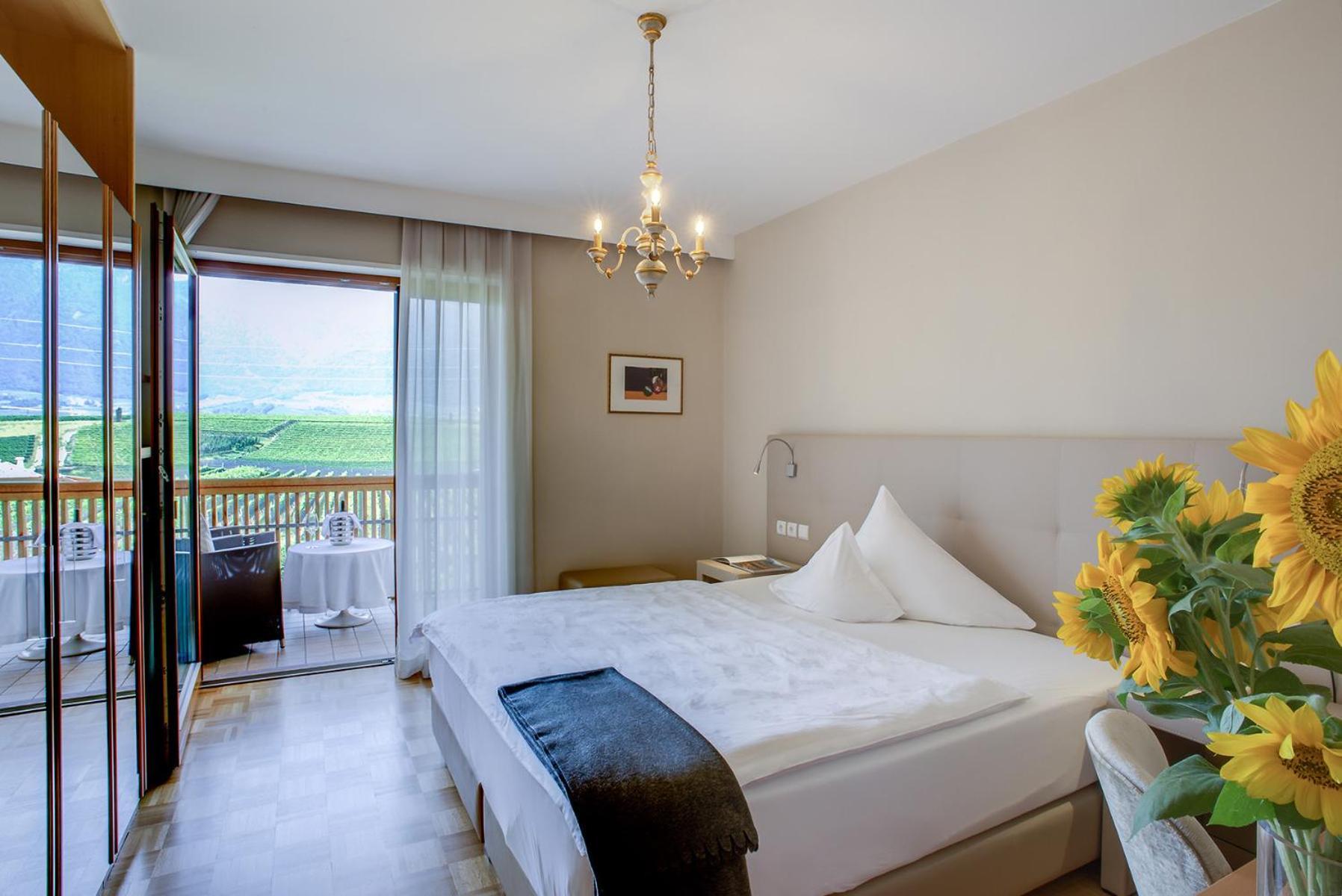 Hotel Girlanerhof Appiano Sulla Strada Del Vino Phòng bức ảnh