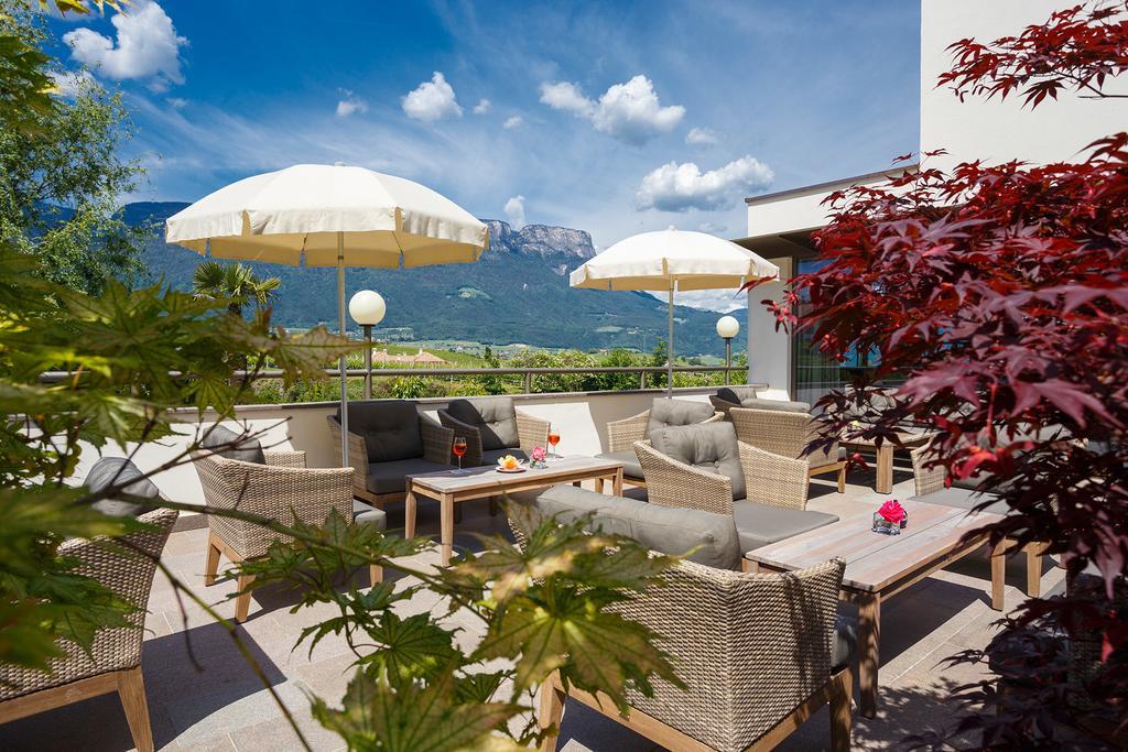 Hotel Girlanerhof Appiano Sulla Strada Del Vino Ngoại thất bức ảnh
